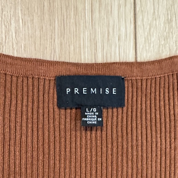 Premise Rust Ribbed Knit Top - Picture 2 of 3